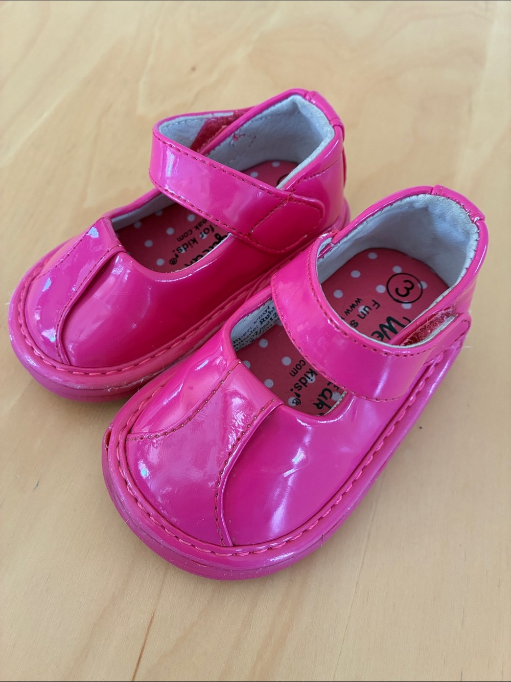Wee Sqeak Girls' Pink Patent Mary Jane Shoes